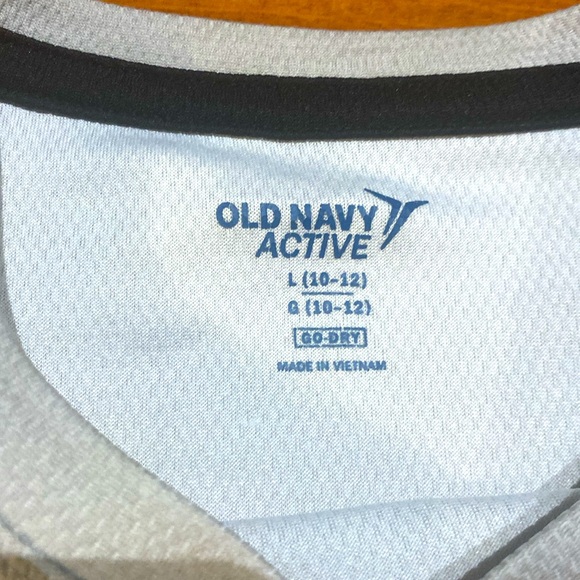 Old Navy T-Shirt Hustle All Day Basketball Design (Boys size L 10-12) - Picture 2 of 3